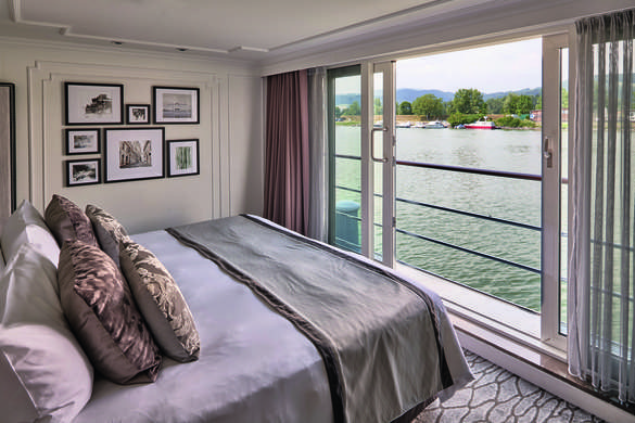 Riverside Luxury Cruises MOZART Mozart Suite - Claus Brechenmacher Reiner Baumann Photography 2.jpg